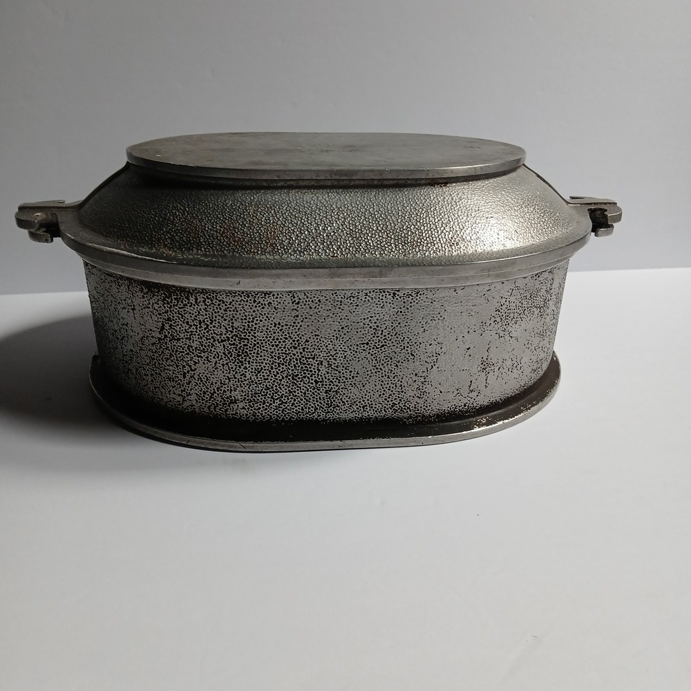 Dutch Oven w/ Serving Tray Lid Vtg Guardian Service Cast Aluminum Roaster